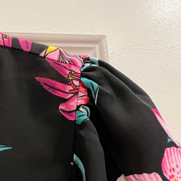 Ann Taylor Factory Flower Blouse - Picture 2 of 5